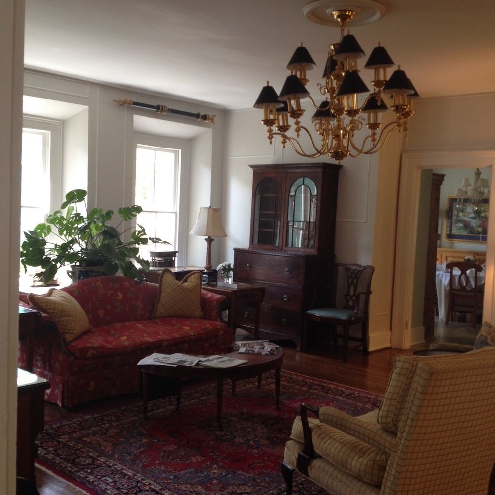 Carriage House Inn เอเกน ภายนอก รูปภาพ