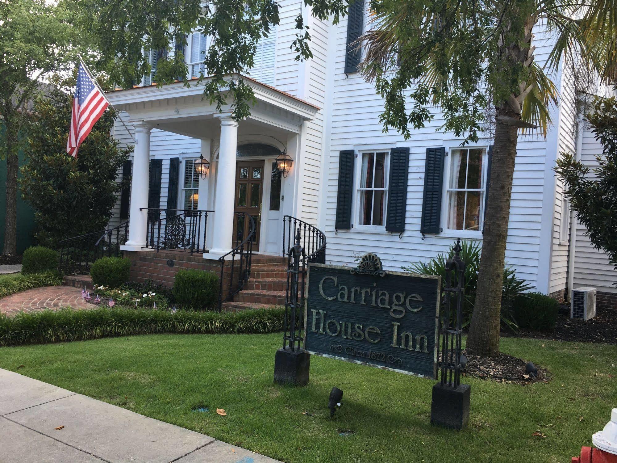 Carriage House Inn เอเกน ภายนอก รูปภาพ